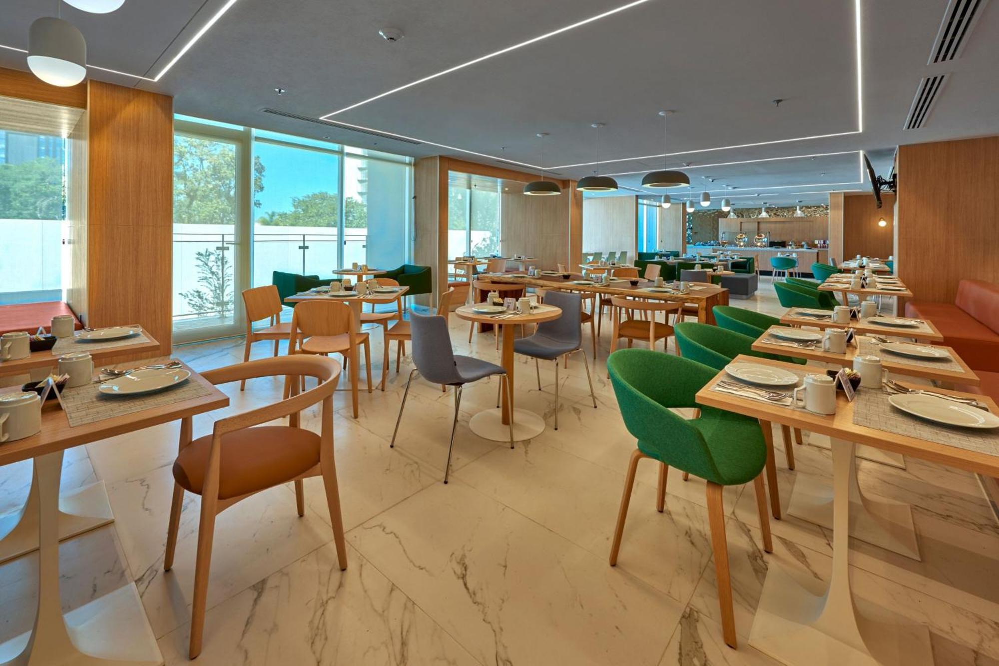 City Express Plus By Marriott Guadalajara Providencia Exterior foto